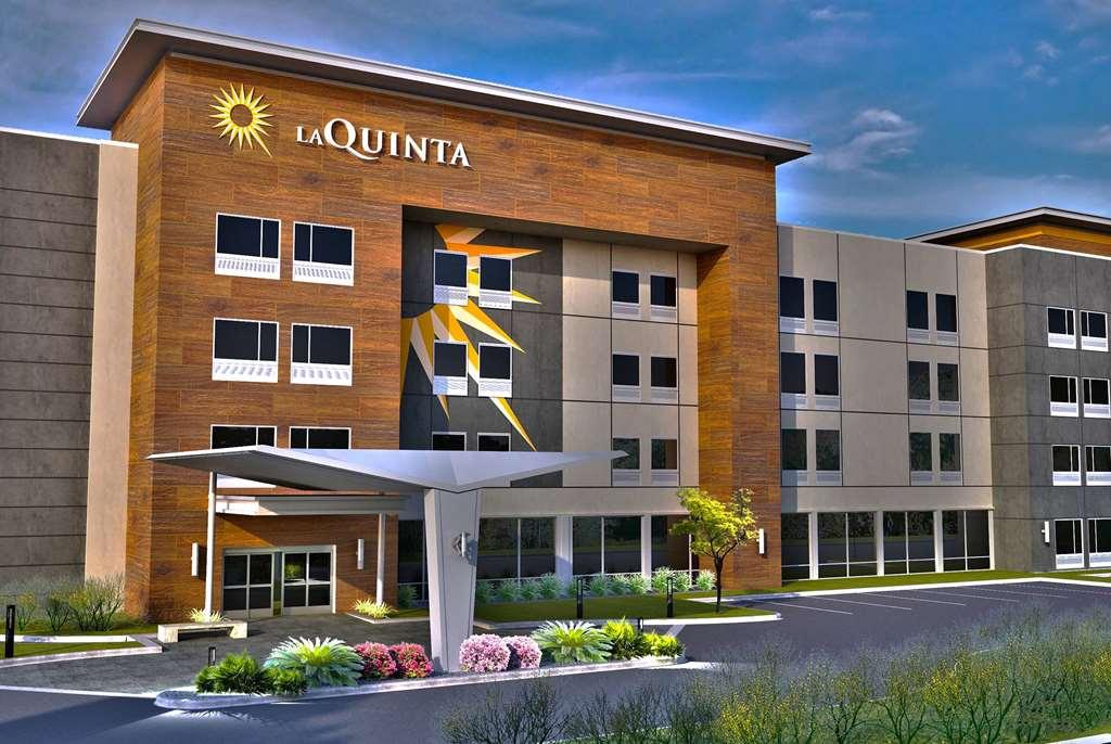 La Quinta Inn & Suites By Wyndham เลคจอร์จ ภายนอก รูปภาพ
