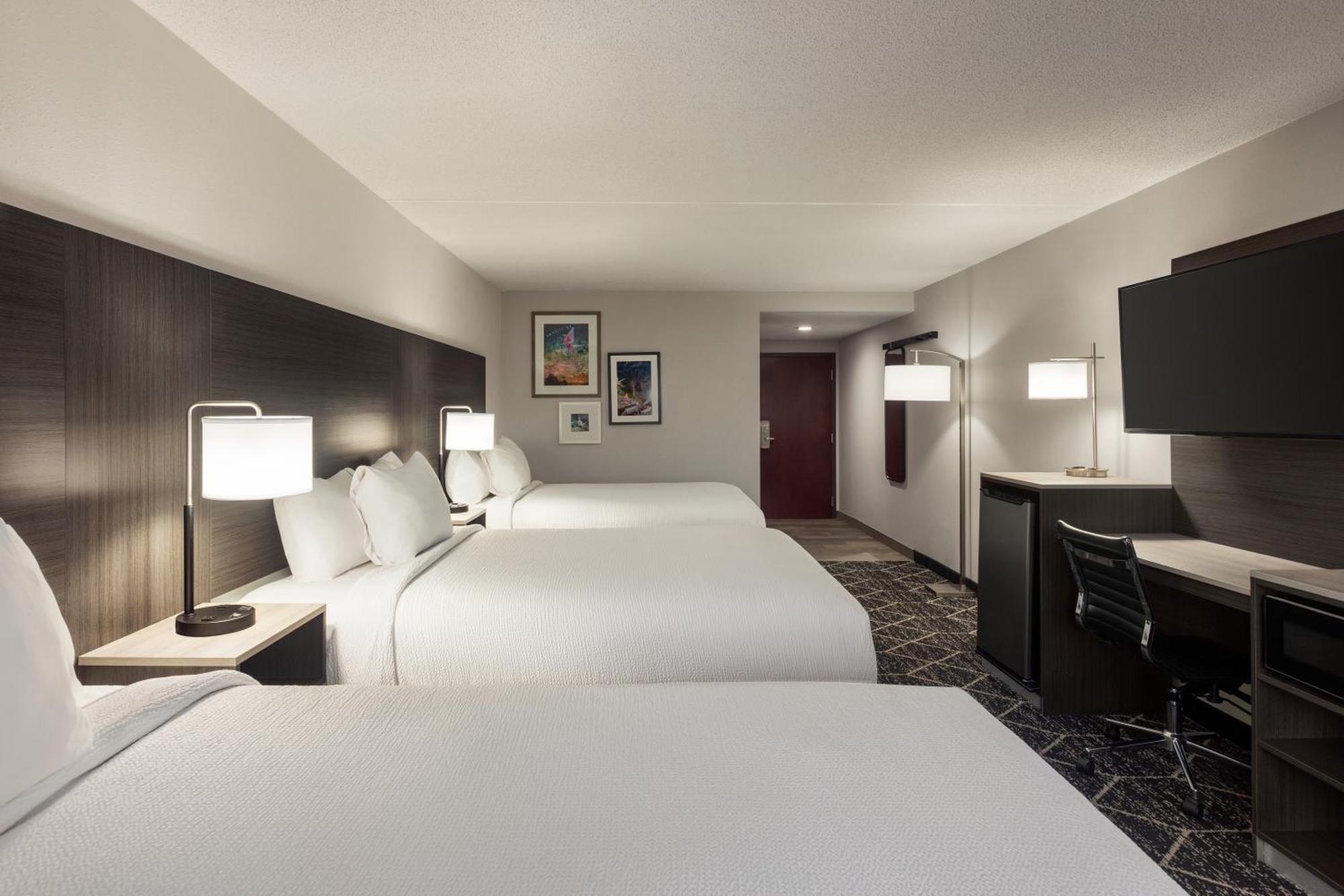 La Quinta Inn & Suites By Wyndham เลคจอร์จ ภายนอก รูปภาพ