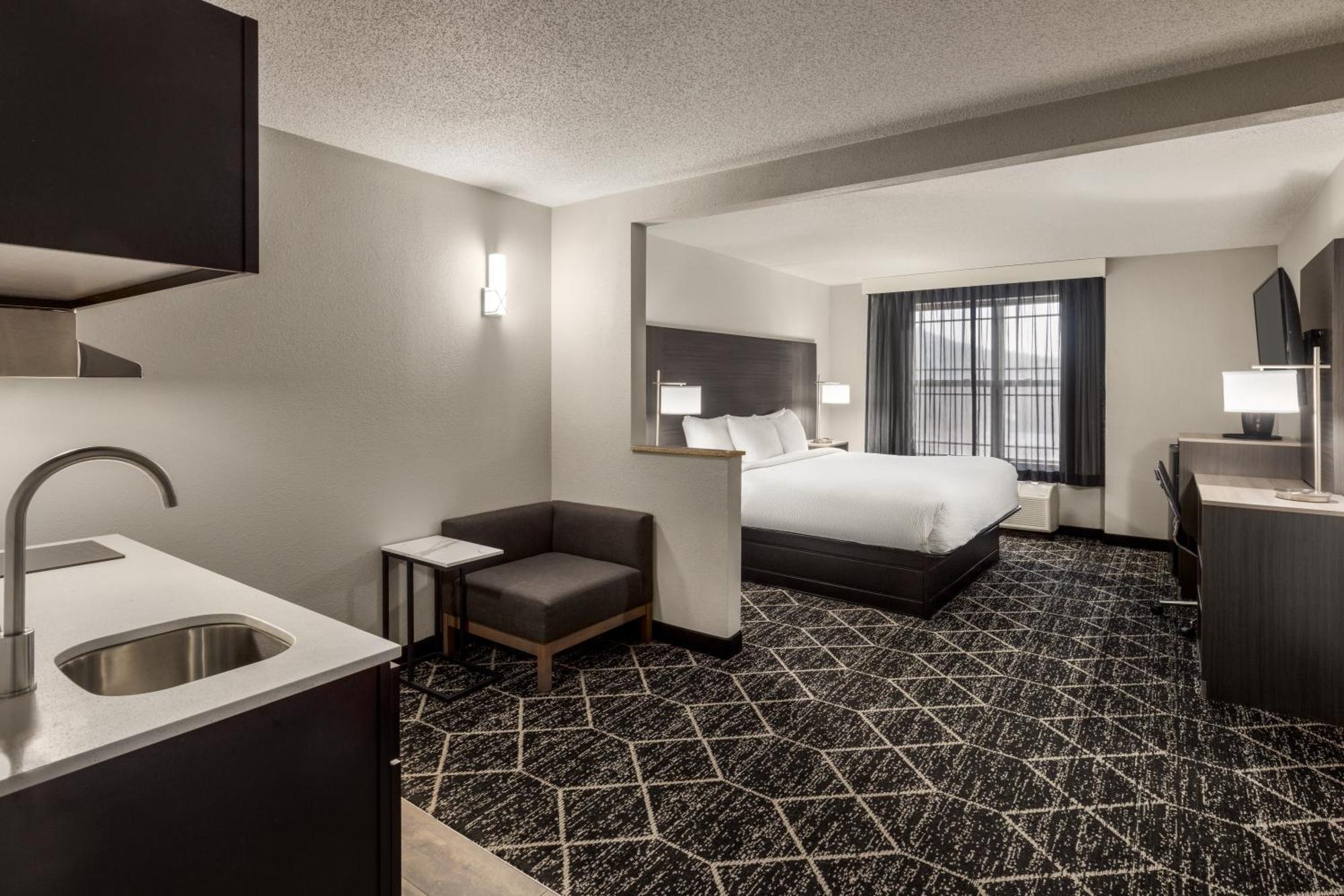 La Quinta Inn & Suites By Wyndham เลคจอร์จ ภายนอก รูปภาพ