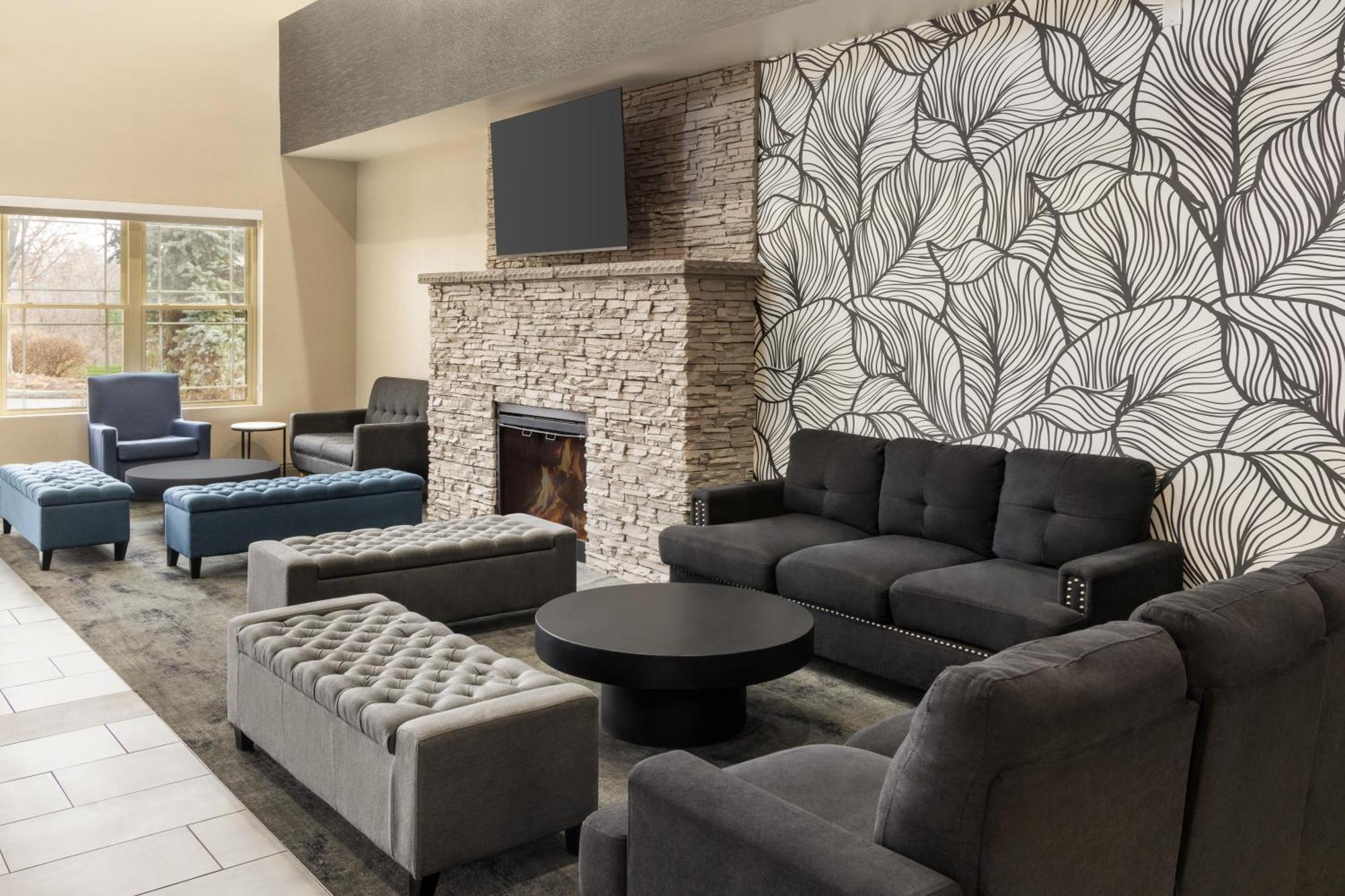 La Quinta Inn & Suites By Wyndham เลคจอร์จ ภายนอก รูปภาพ