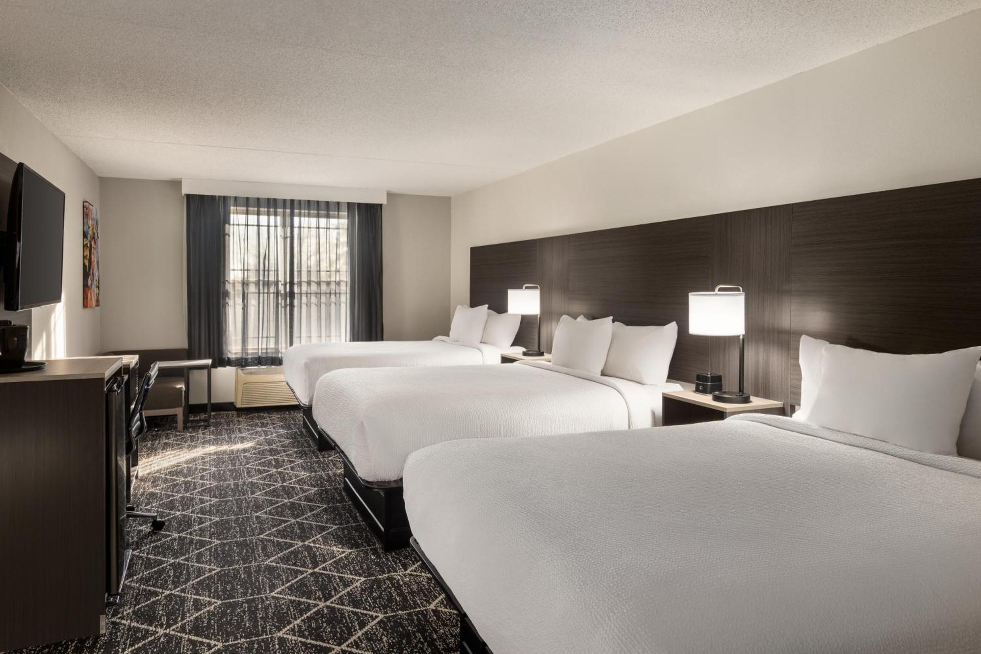 La Quinta Inn & Suites By Wyndham เลคจอร์จ ภายนอก รูปภาพ