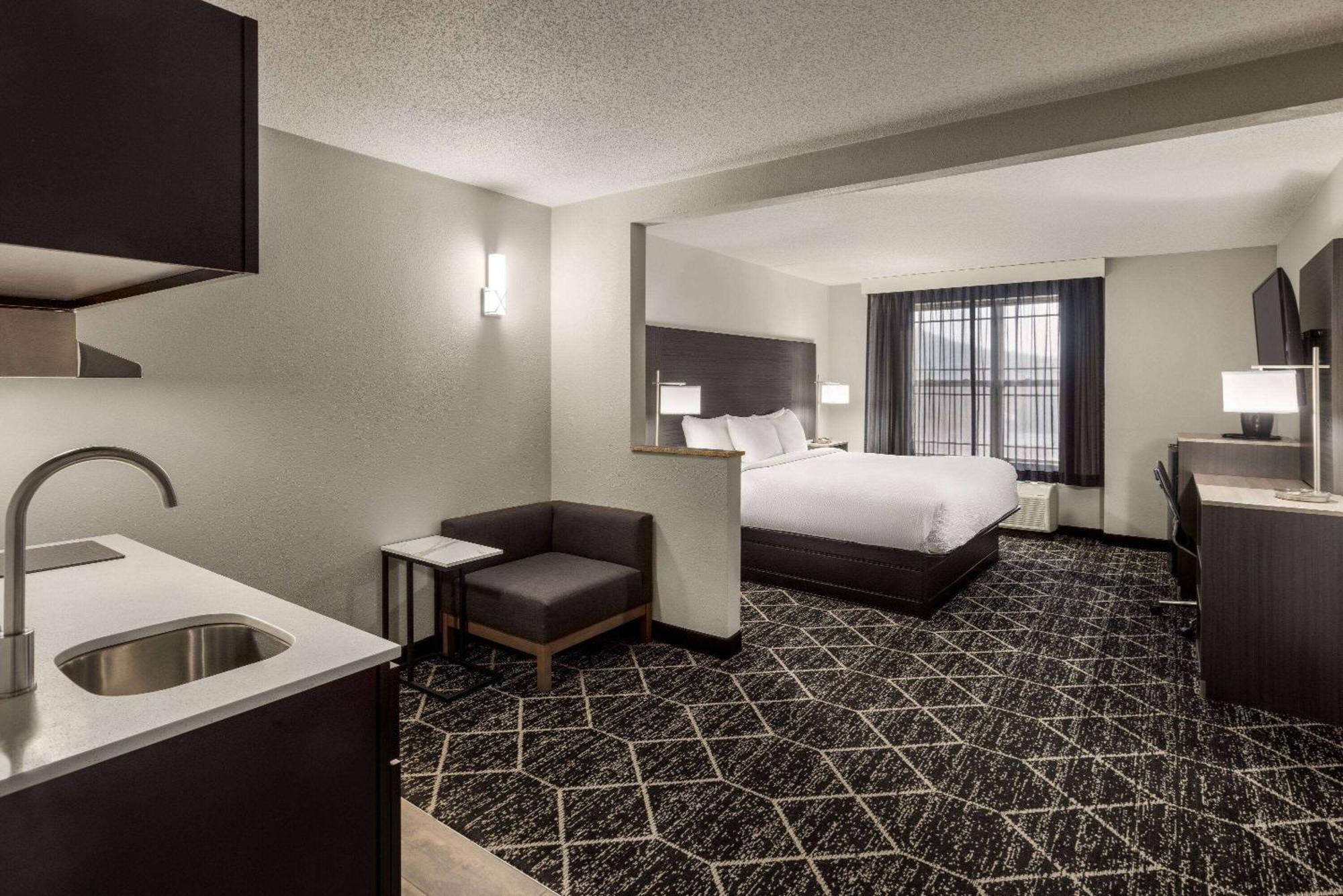 La Quinta Inn & Suites By Wyndham เลคจอร์จ ภายนอก รูปภาพ
